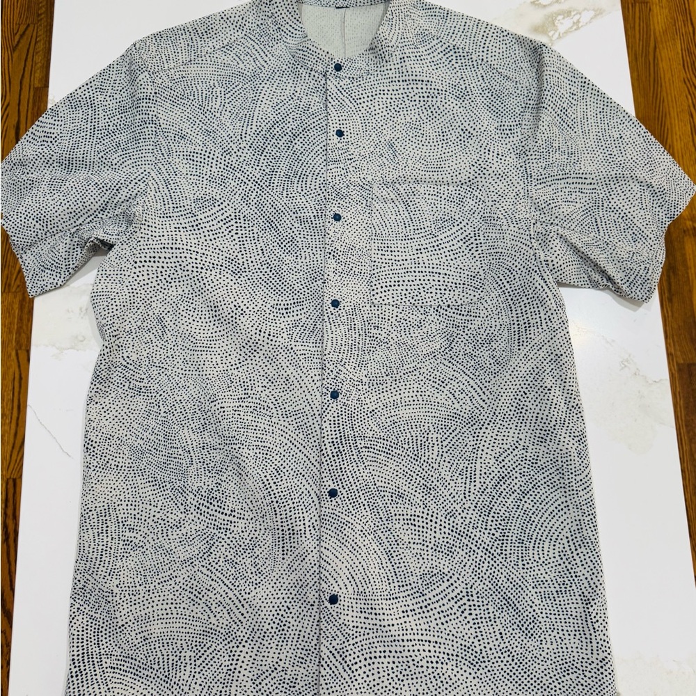 Lululemon Daily Drift Geometric Men's Casual Button Down Shirt Sz Large NEW